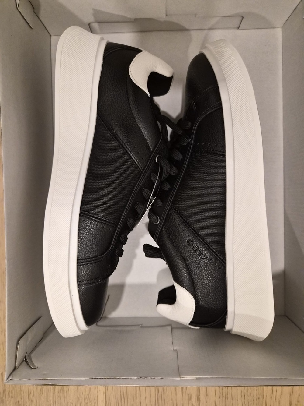 Aldo Men's Black and White Leather-Style Low-Top Sneakers